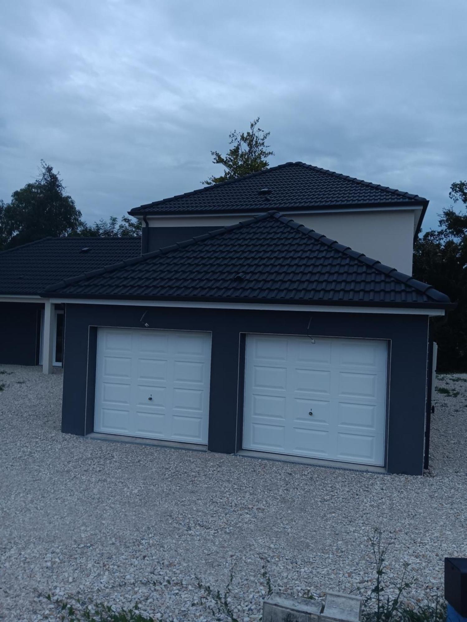 Chambre Privee Dans Une Maison Familiale Charmes  Exterior photo
