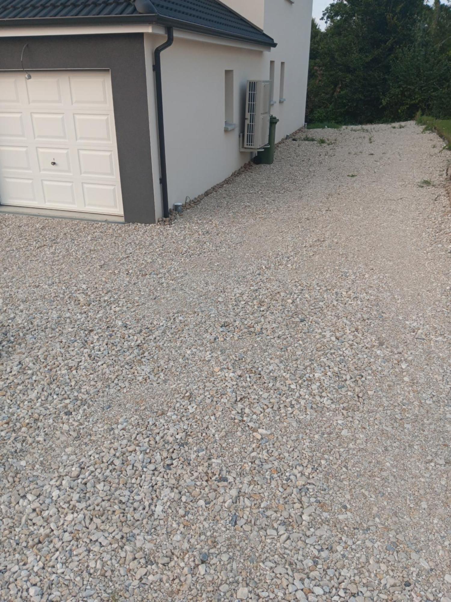 Chambre Privee Dans Une Maison Familiale Charmes  Exterior photo